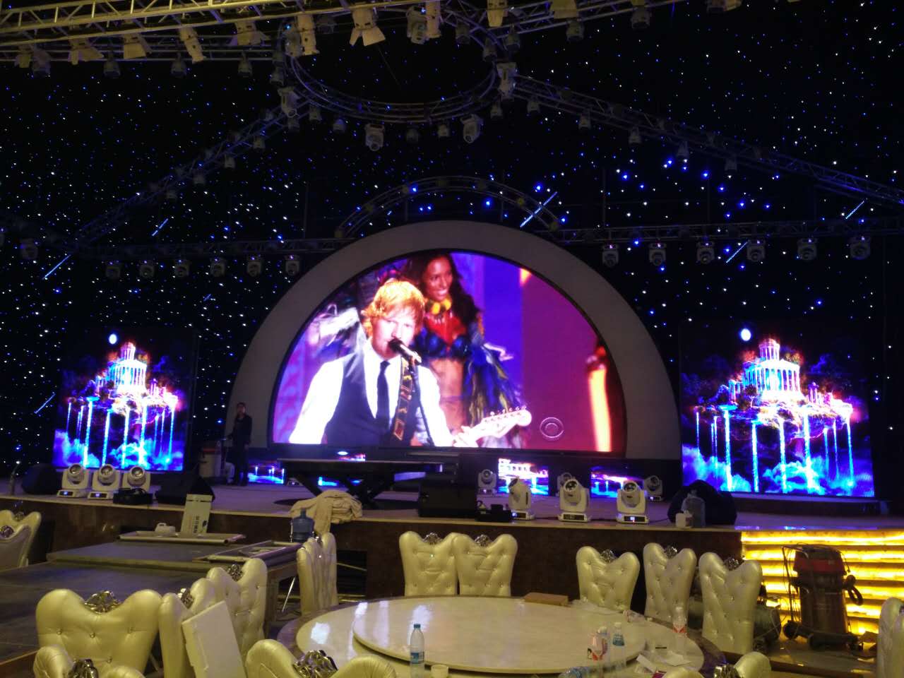 內(nèi)蒙古巴彥淖爾  戶(hù)內(nèi)P7.62租賃屏  60平方